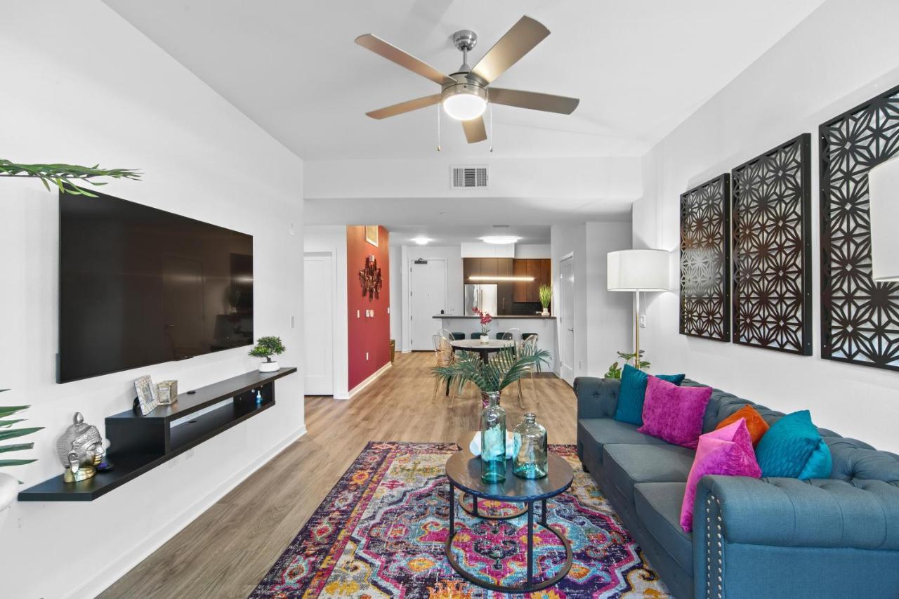 Fairfax District Chic City Oasis 2 Bedroom Apt With Den 136 洛杉矶 外观 照片