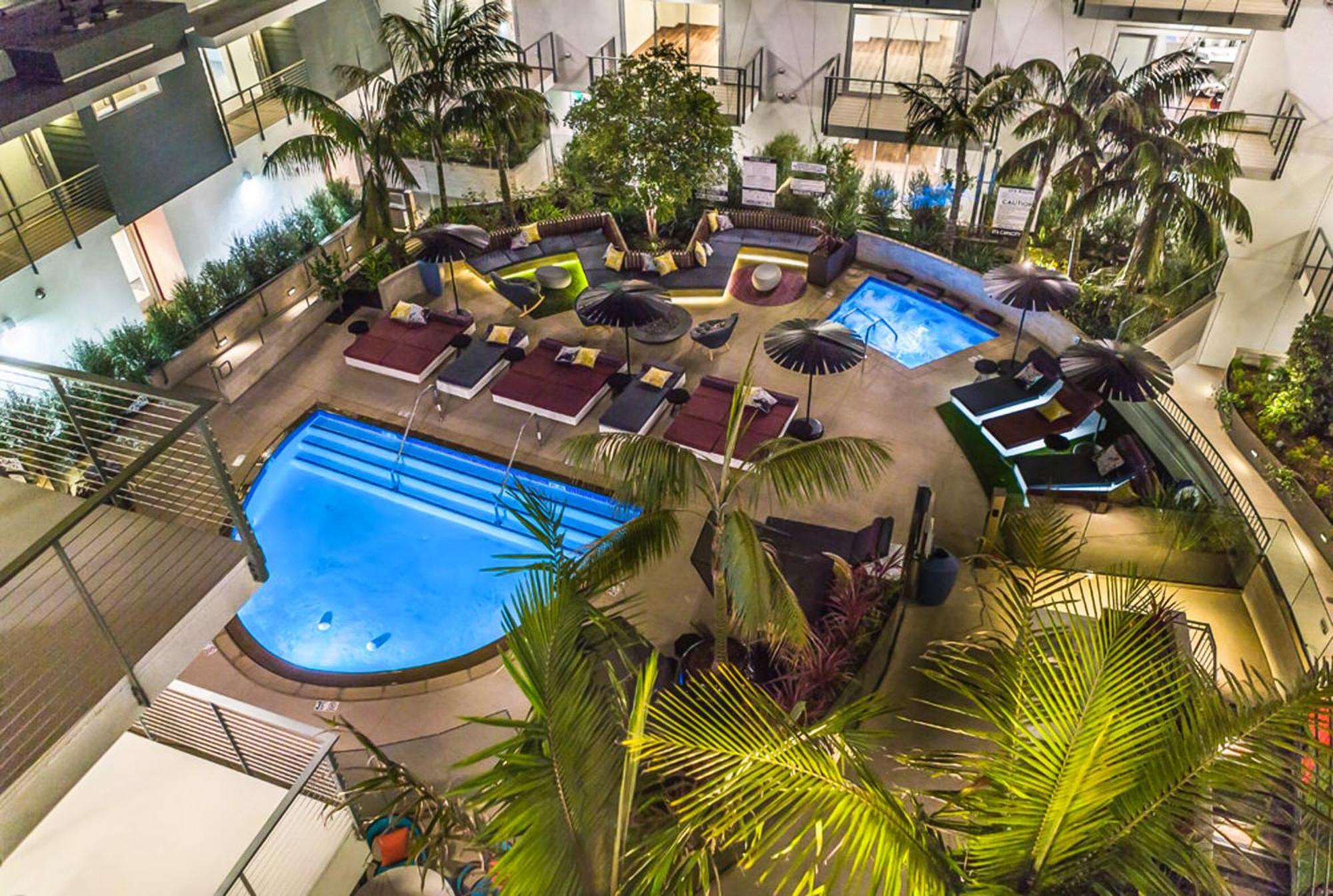 Fairfax District Chic City Oasis 2 Bedroom Apt With Den 136 洛杉矶 外观 照片